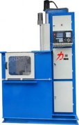 努力試驗超音頻淬火設(shè)備與機(jī)器人系統(tǒng)無縫對接，實現(xiàn)人機(jī)合一