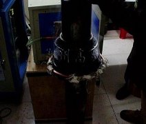 軸承熱拆，很多廠家采用高頻淬火機(jī)進(jìn)行